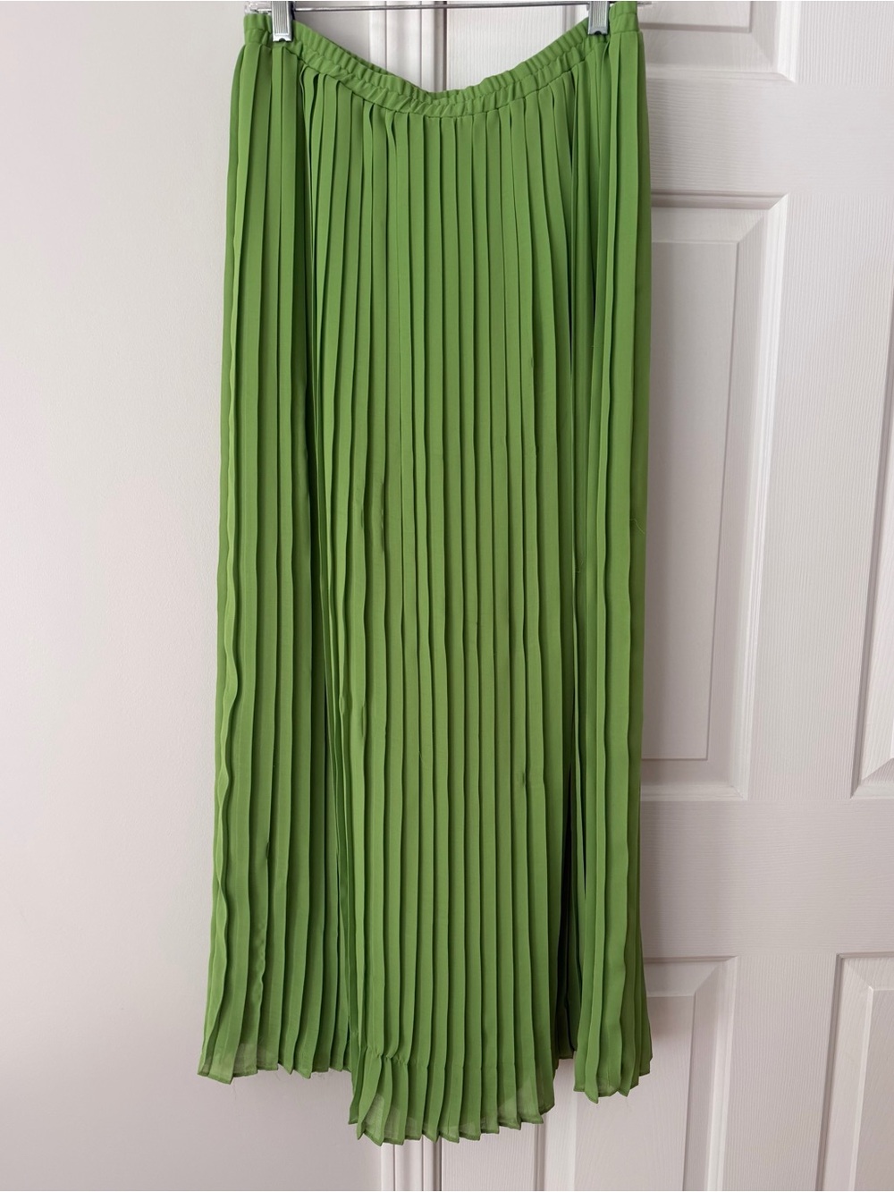 Michael Kors Lime Green Pleated Maxi Skirt , Size M - Picture 5 of 7